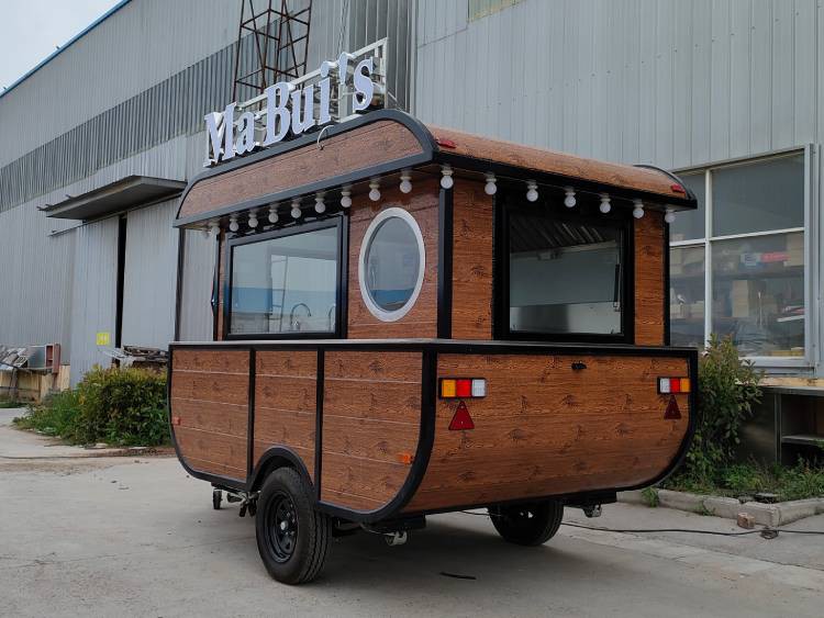 Small-Retro-Food-Trailer